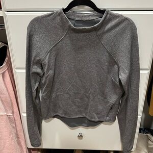 Lululemon grey pull over size 8